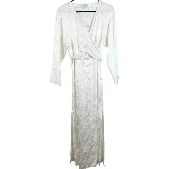 & other stories floral jacquard maxi dress in white NWT & Other Stories Capsule Floral Jacquard Overlapping V-Neck Midi Maxi  Dress is available for purchase on au PAY Market - Imported Goods Online  Store Co.Ltd. | au PAY Market